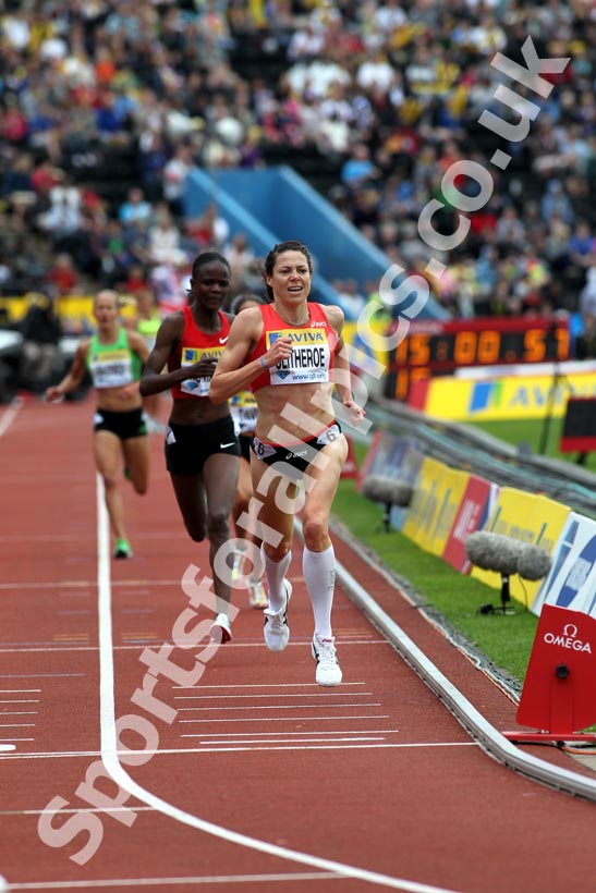Helen Clitheroe finishes second in 5000 metres with World Championships qualifying time, 2011 Aviva London Grand Prix
